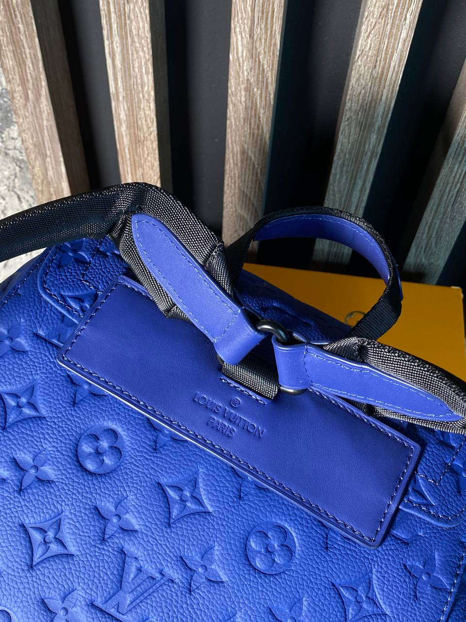 МУЖСКОЙ РЮКЗАК LOUIS VUITTON детальное фото