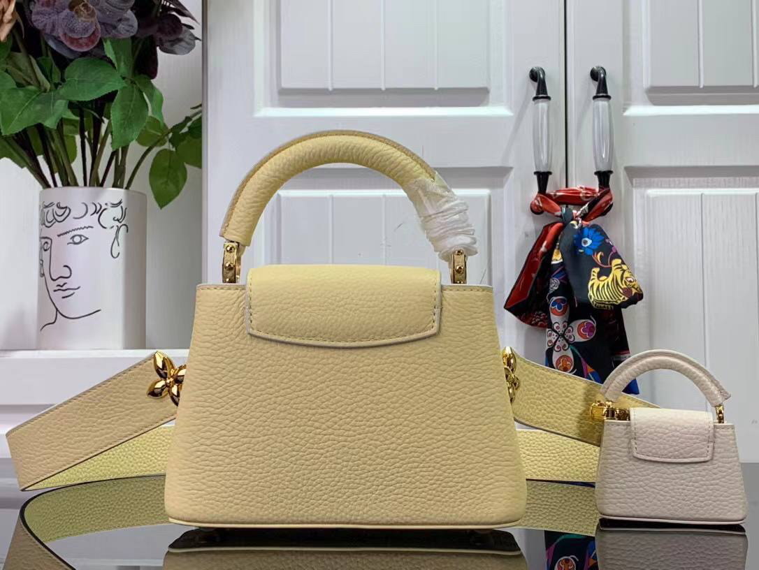 СУМКА LOUIS VUITTON детальное фото