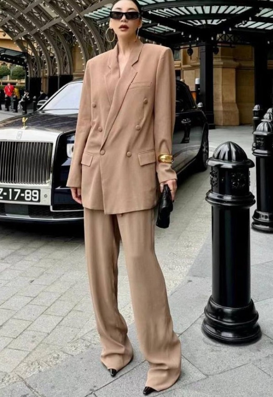 КОСТЮМ SAINT LAURENT фото