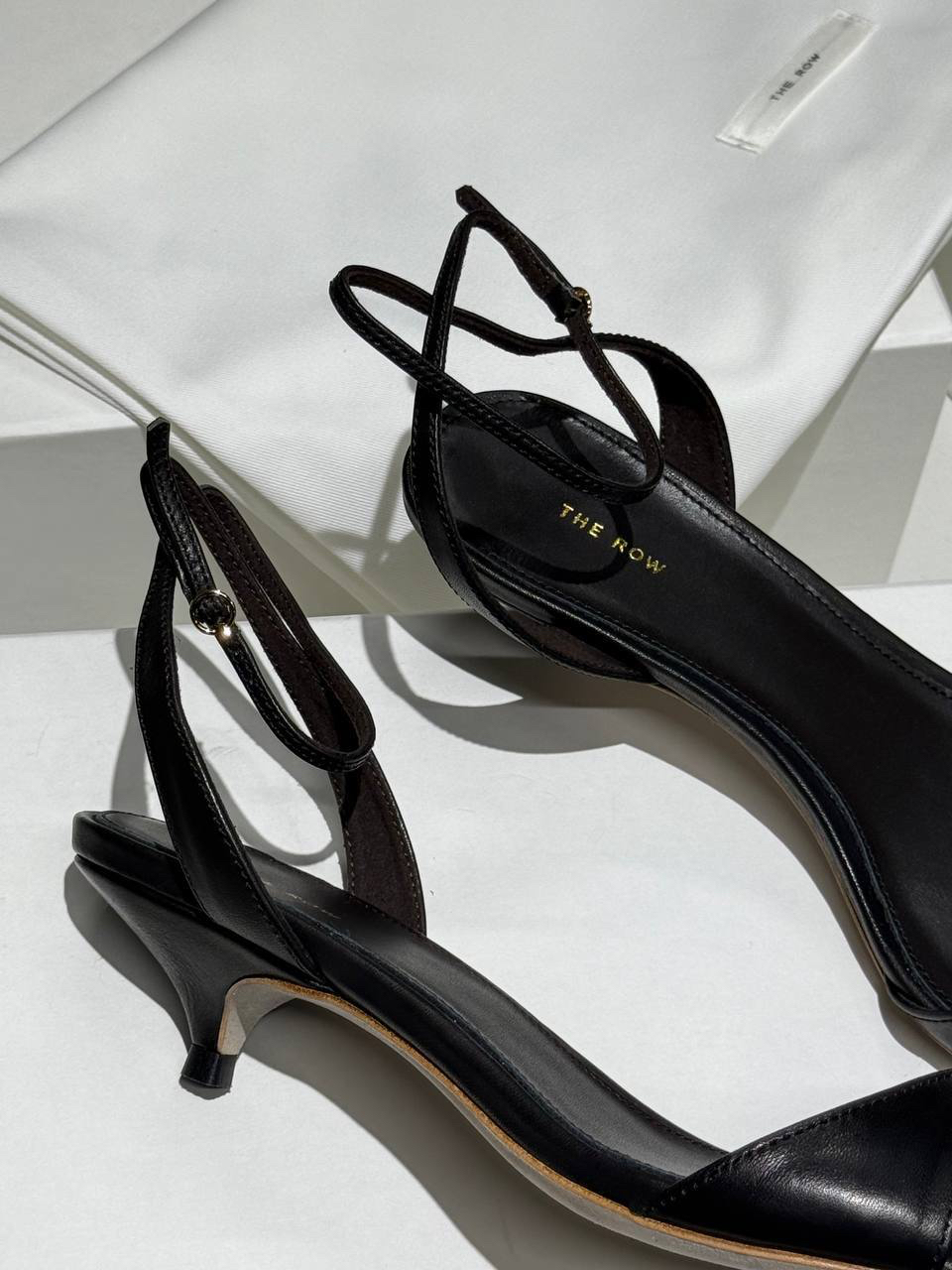 БОСОНОЖКИ THE ROW детальное фото