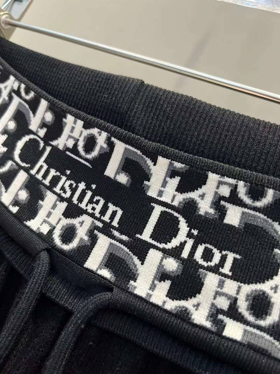 БРЮКИ CHRISTIAN DIOR детальное фото