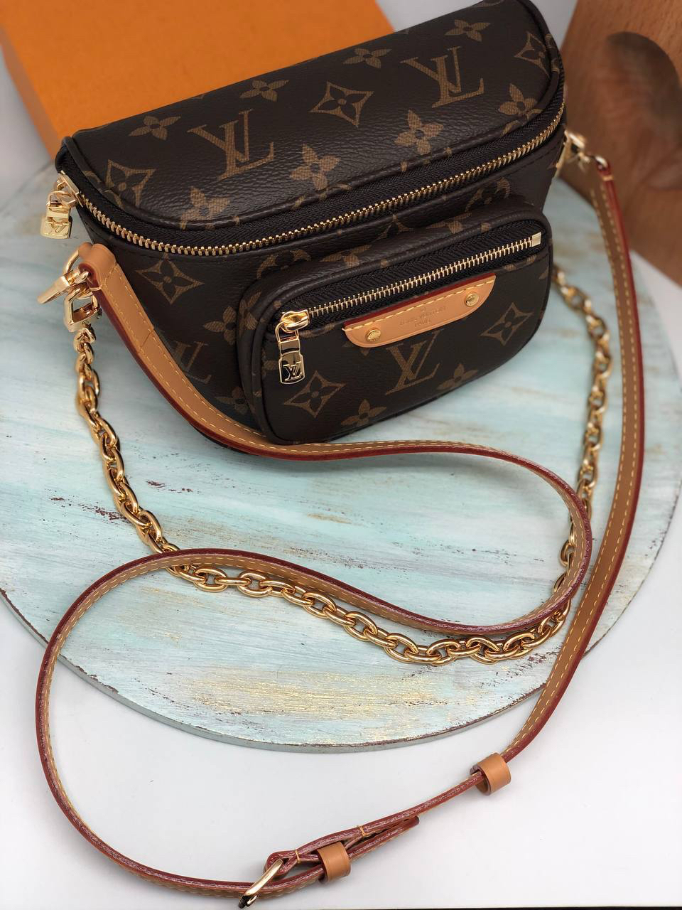 СУМКА LOUIS VUITTON детальное фото