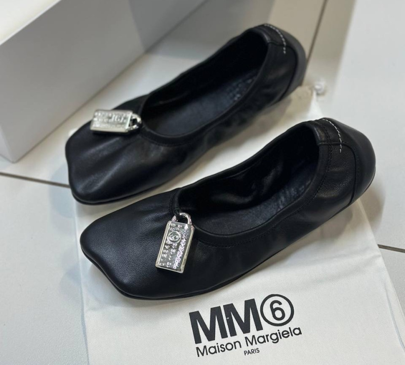 БАЛЕТКИ MAISON MARGIELA фото