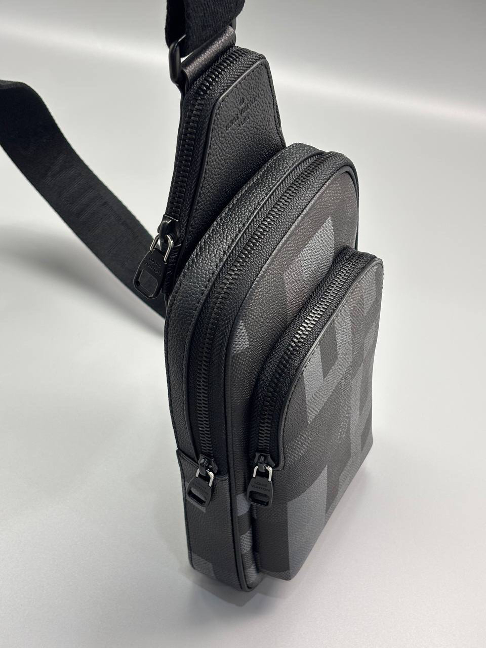 МУЖСКАЯ СУМКА СЛИНГ LOUIS VUITTON детальное фото