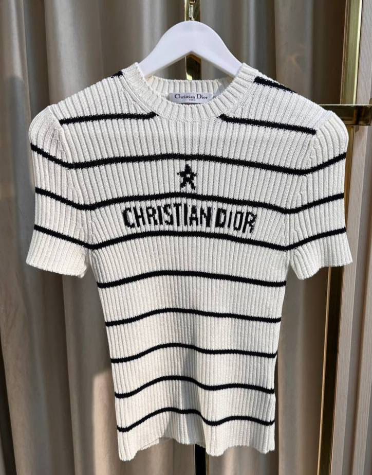 ФУТБОЛКА CHRISTIAN DIOR детальное фото