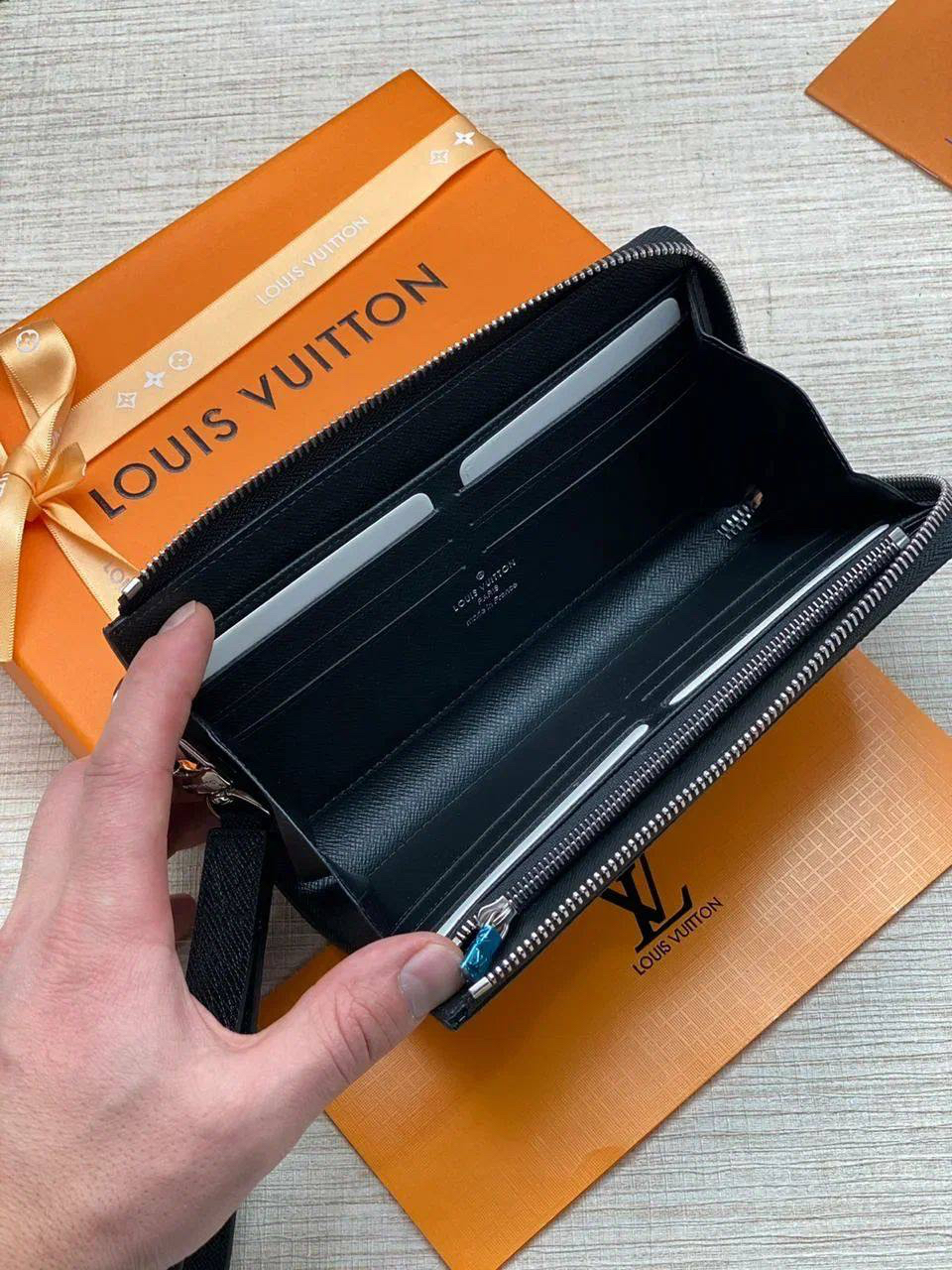 МУЖСКОЙ КОШЕЛЕК LOUIS VUITTON детальное фото