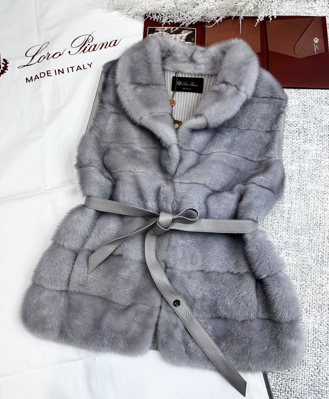 ЖИЛЕТ LORO PIANA фото
