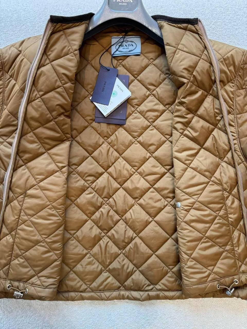 КУРТКА PRADA детальное фото