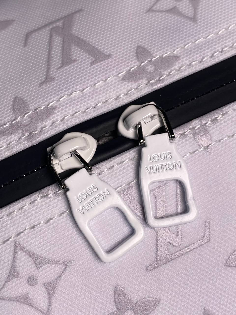ДОРОЖНАЯ СУМКА LOUIS VUITTON детальное фото