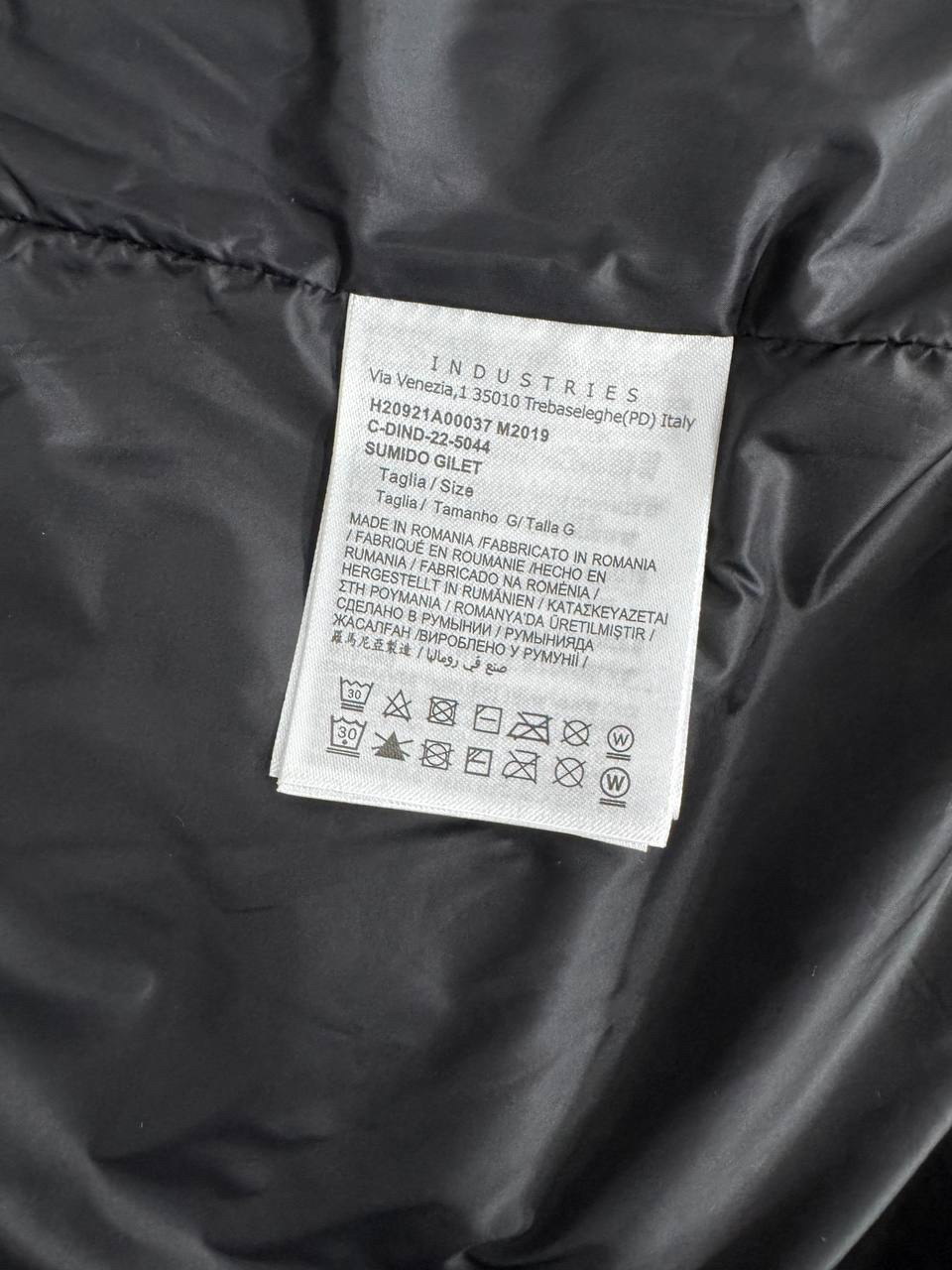 МУЖСКАЯ КУРТКА MONCLER детальное фото