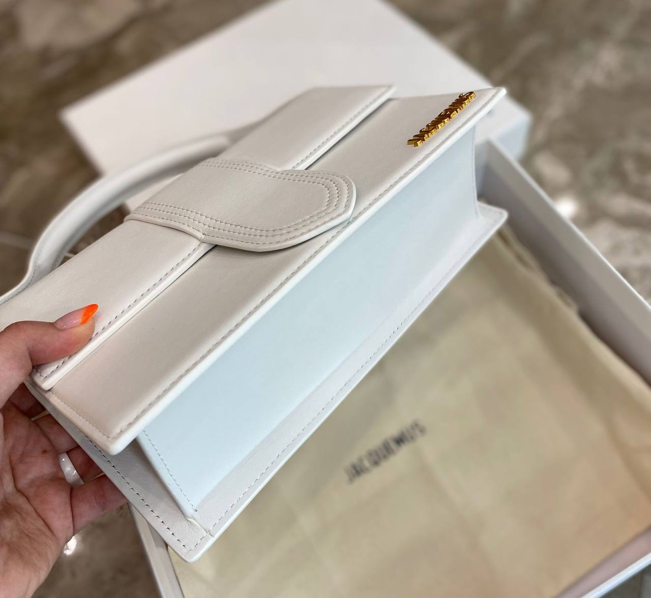 СУМКА JACQUEMUS детальное фото