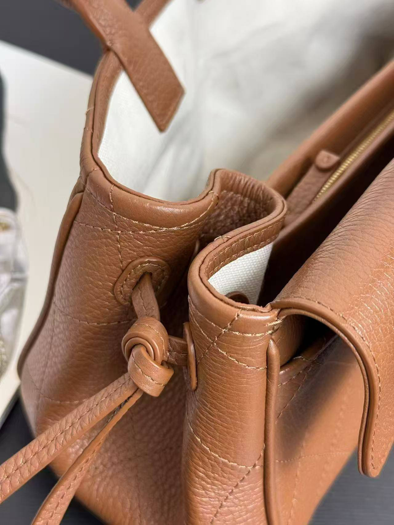СУМКА CHANEL SMALL SHOPPING детальное фото