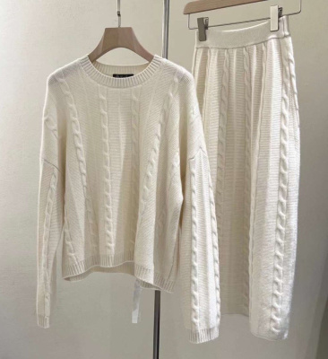 КОСТЮМ BRUNELLO CUCINELLI фото