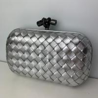 Клатч Bottega Veneta Knot фото
