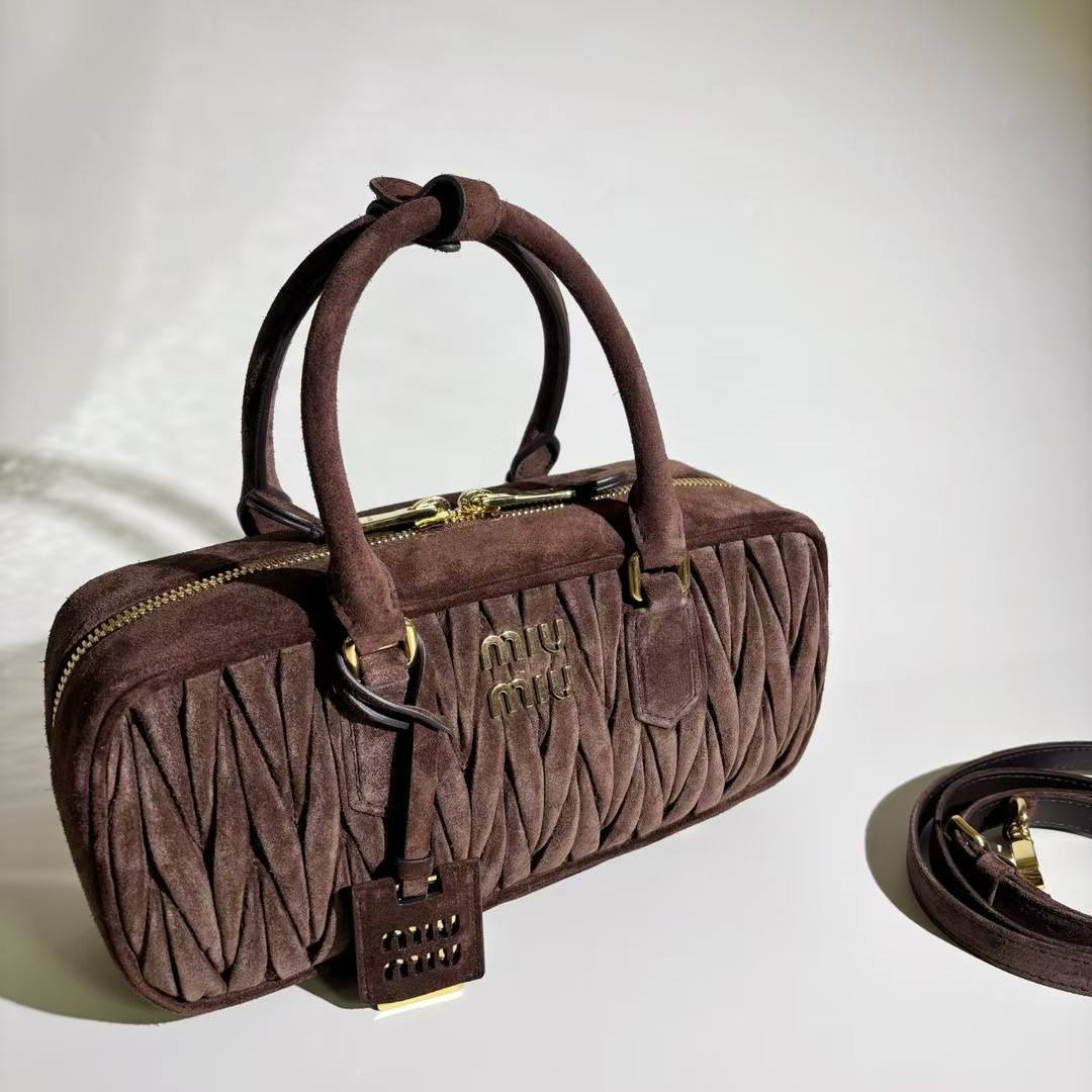 СУМКА MIU MIU детальное фото