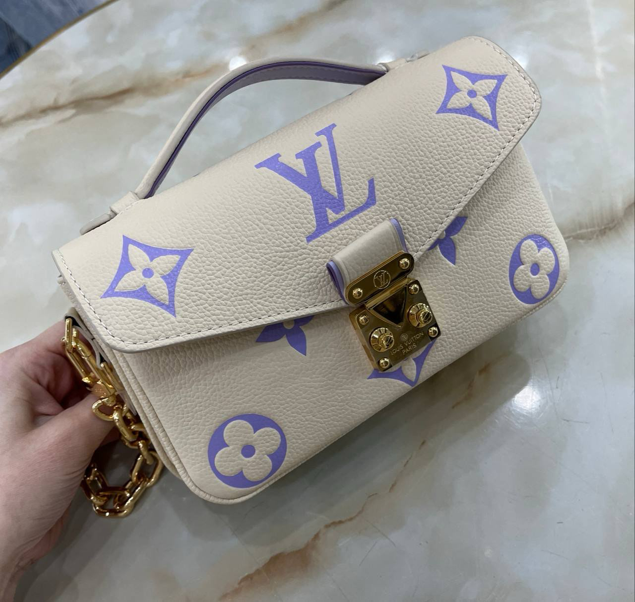 СУМКА LOUIS VUITTON POCHETTE METIS детальное фото
