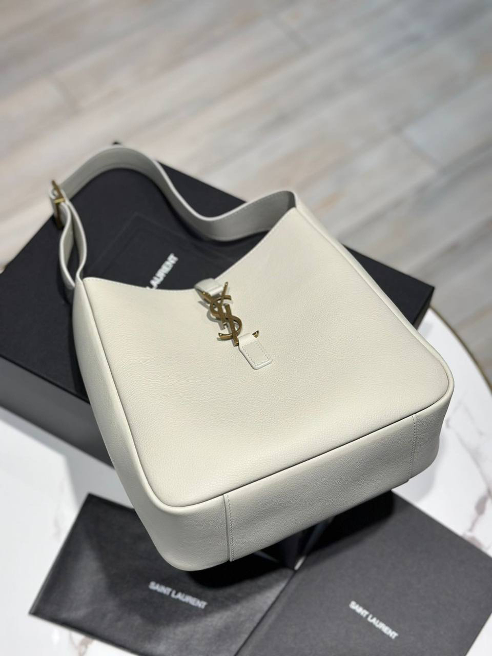 СУМКА SAINT LAURENT детальное фото
