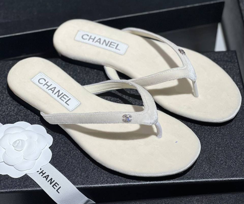 ШЛЕПКИ CHANEL фото