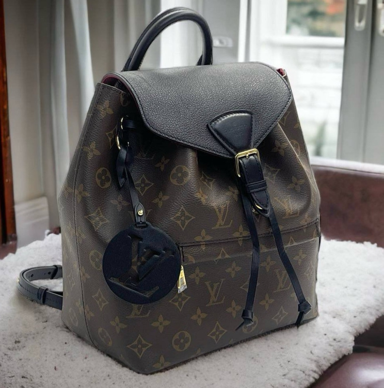 РЮКЗАК LOUIS VUITTON фото