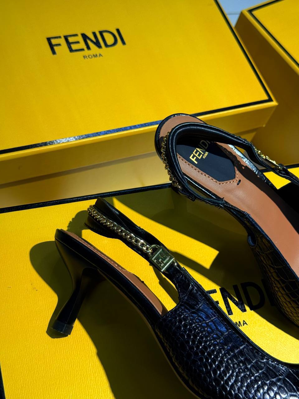 ТУФЛИ FENDI детальное фото