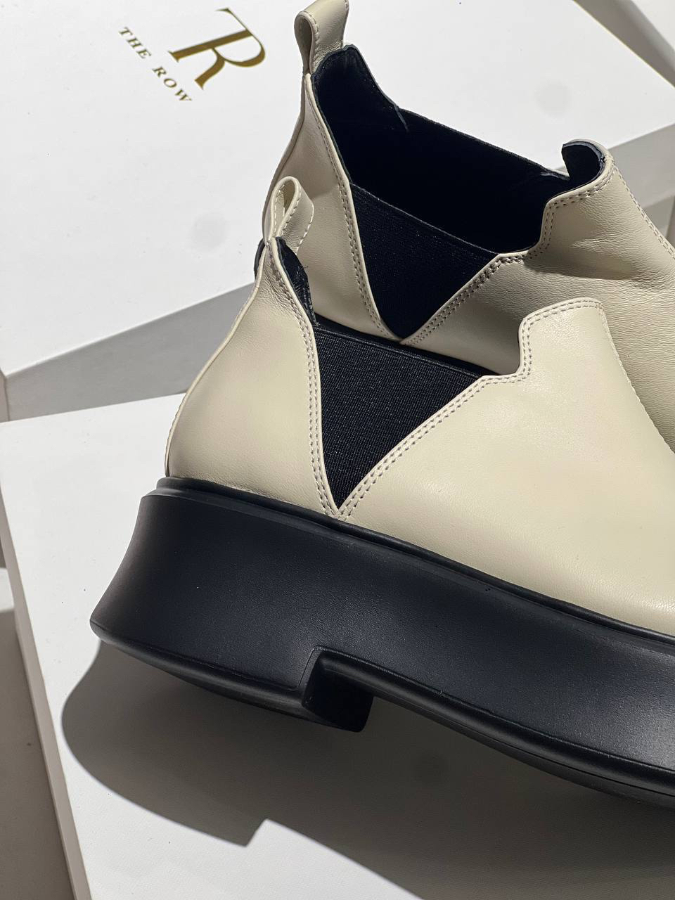 БОТИНКИ THE ROW детальное фото