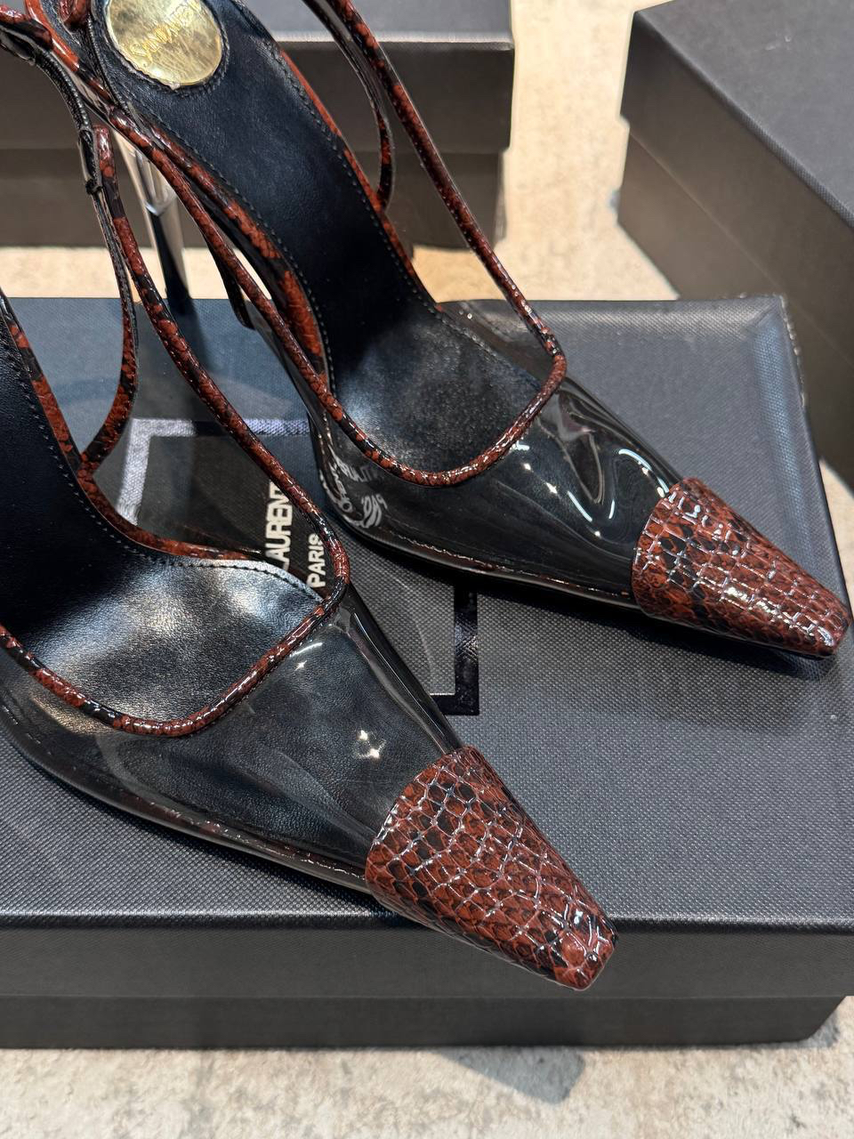 ТУФЛИ SAINT LAURENT детальное фото
