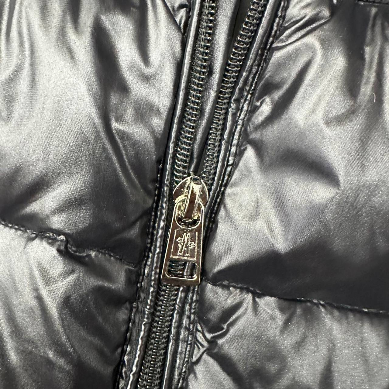 ДЕТСКАЯ КУРТКА MONCLER детальное фото