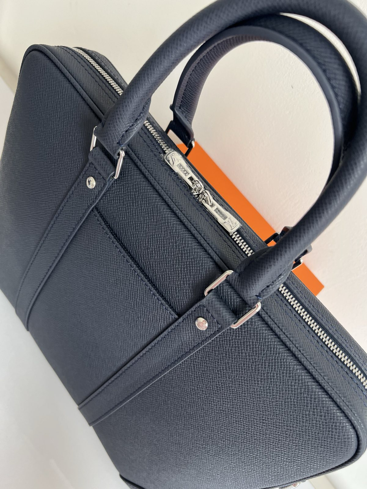 МУЖСКОЙ ПОРТФЕЛЬ LOUIS VUITTON детальное фото