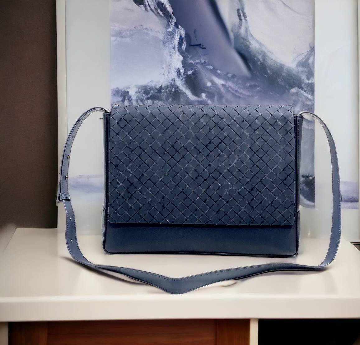 МУЖСКАЯ СУМКА МЕССЕНДЖЕР BOTTEGA VENETA детальное фото