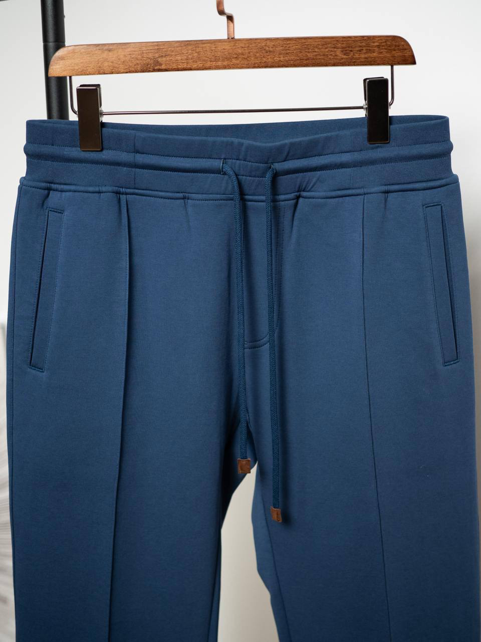 МУЖСКОЙ КОСТЮМ BRUNELLO CUCINELLI детальное фото