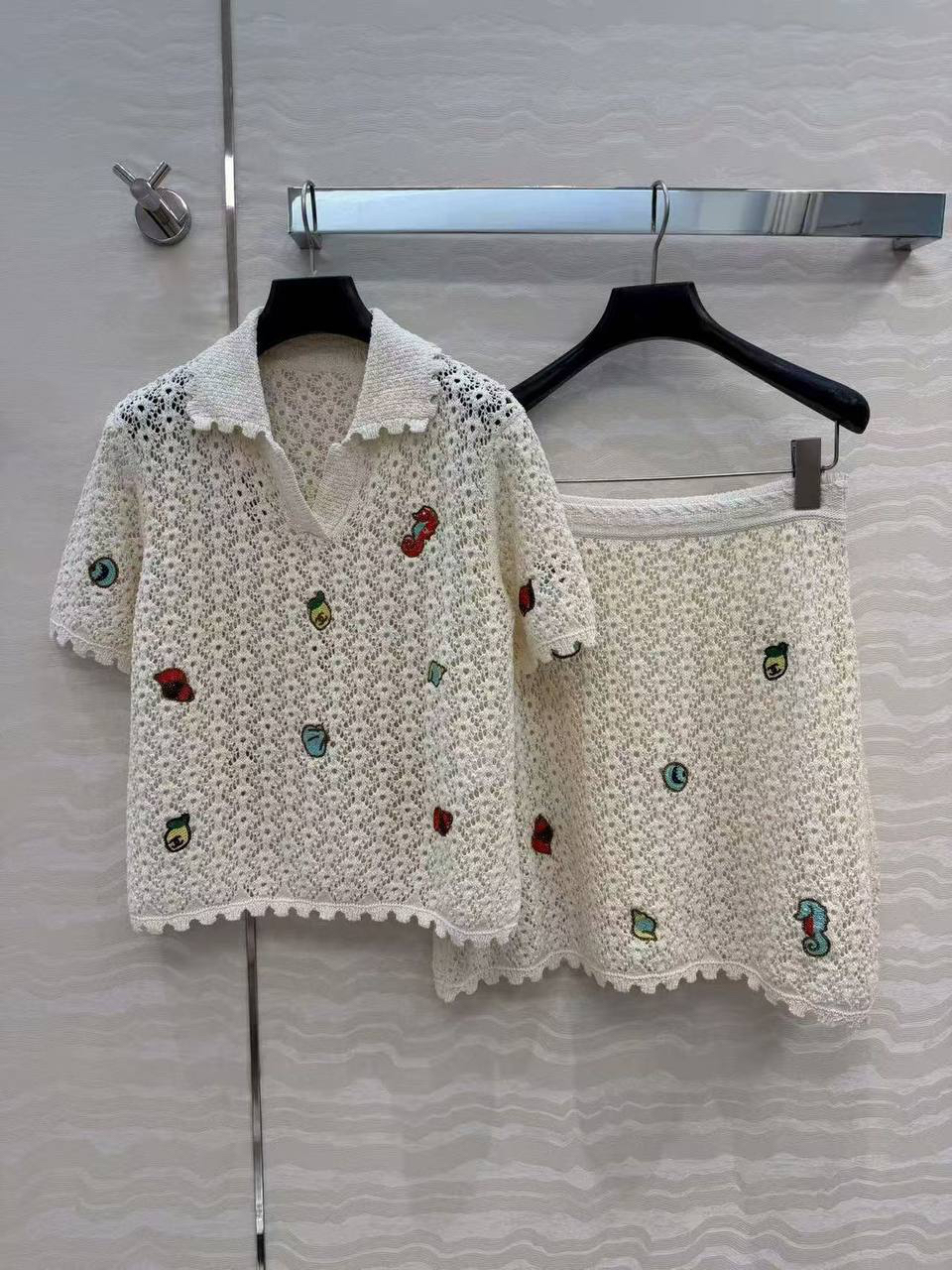КОСТЮМ CHANEL детальное фото