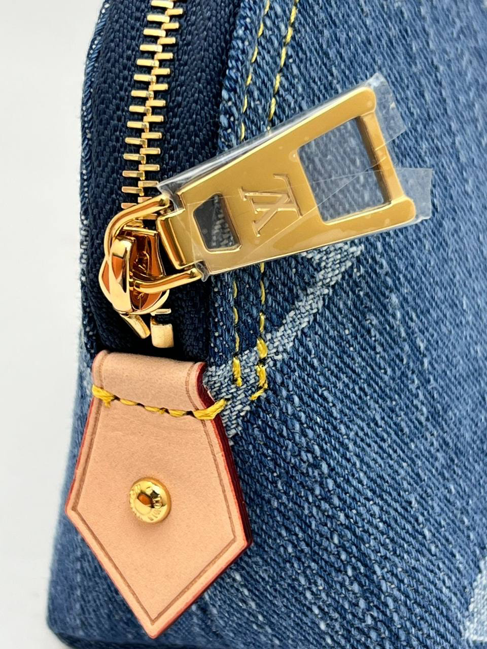 КОСМЕТИЧКА LOUIS VUITTON детальное фото