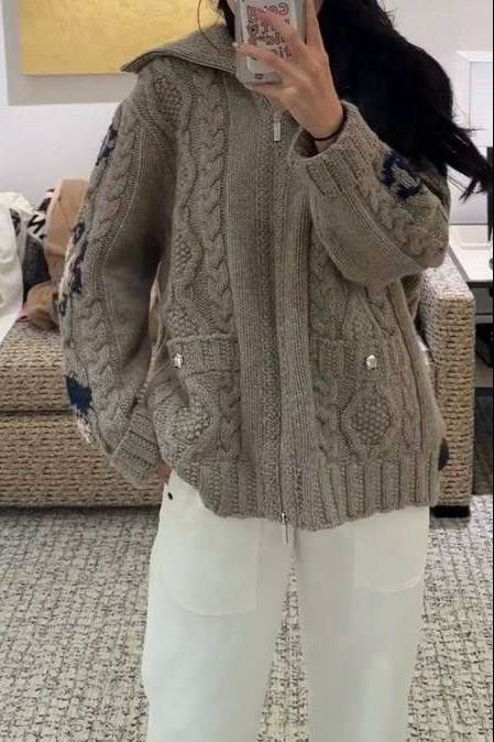 КАРДИГАН CHANEL детальное фото