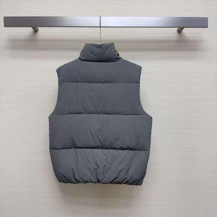 ЖИЛЕТ BRUNELLO CUCINELLI детальное фото