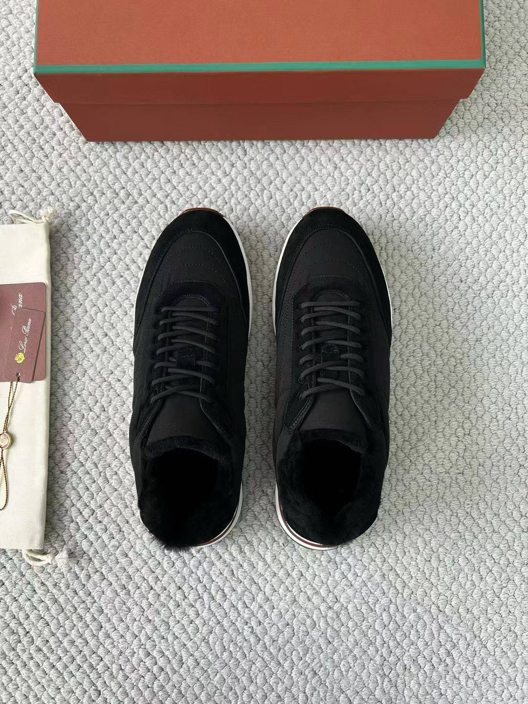 МУЖСКИЕ КРОССОВКИ LORO PIANA детальное фото