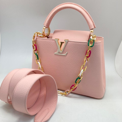 СУМКА LOUIS VUITTON CAPUCINES фото