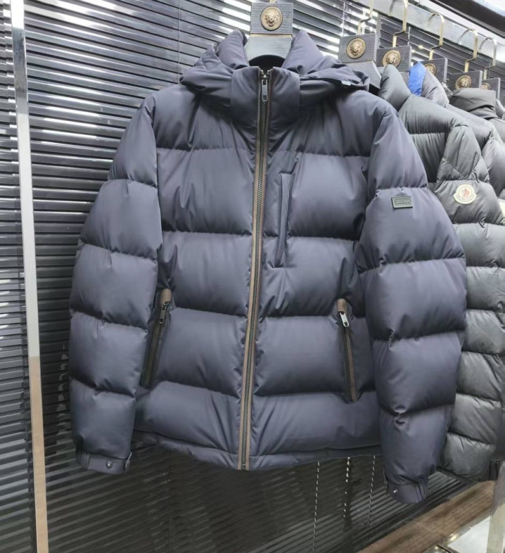 МУЖСКОЙ ПУХОВИК ZEGNA фото