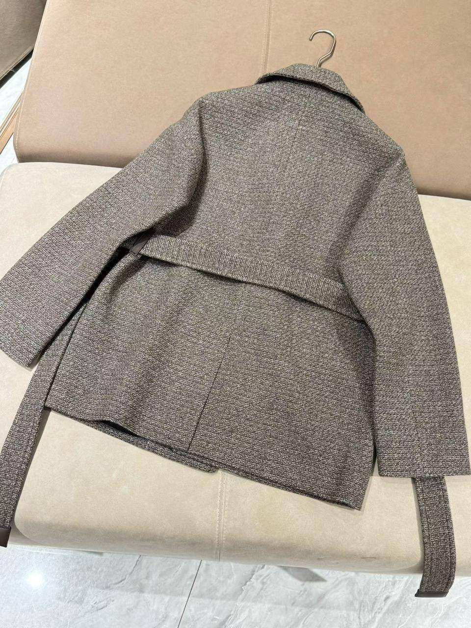 ПАЛЬТО LORO PIANA детальное фото