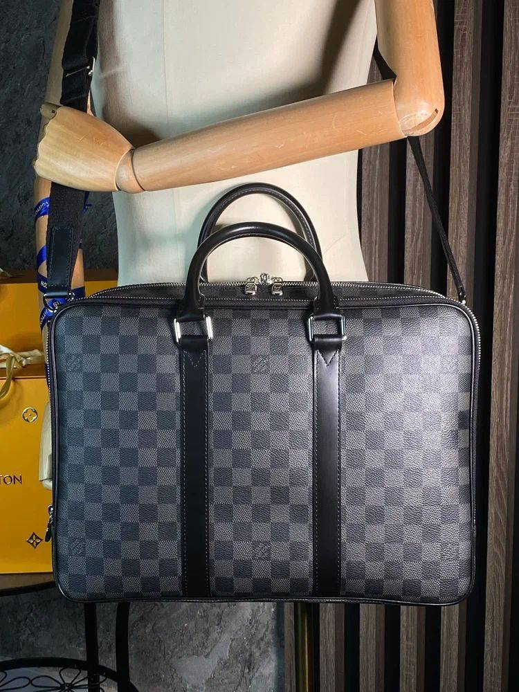 МУЖСКОЙ ПОРТФЕЛЬ LOUIS VUITTON детальное фото