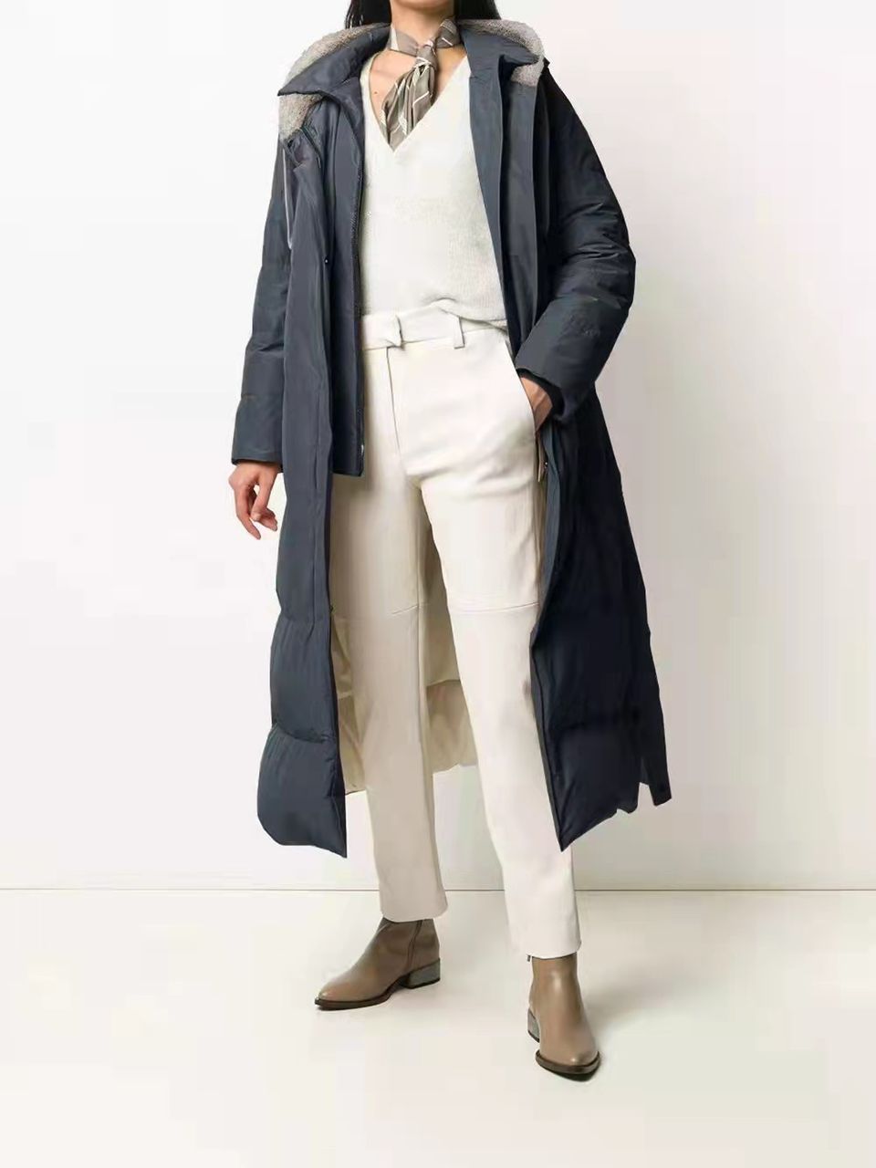 ПУХОВИК BRUNELLO CUCINELLI детальное фото