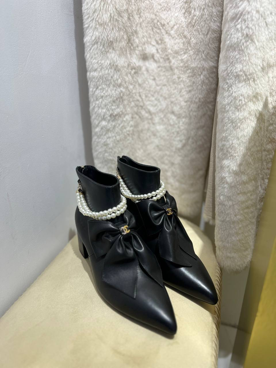 БОТИЛЬОНЫ CHANEL детальное фото