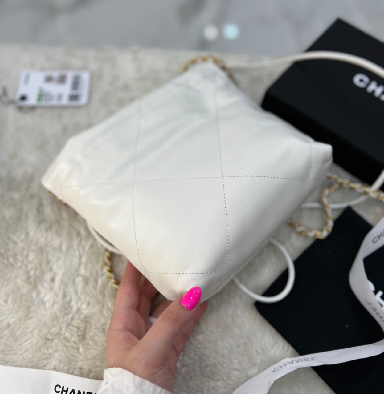 СУМКА CHANEL 22 детальное фото