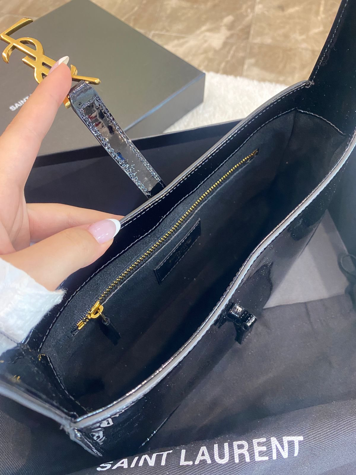 СУМКА SAINT LAURENT детальное фото