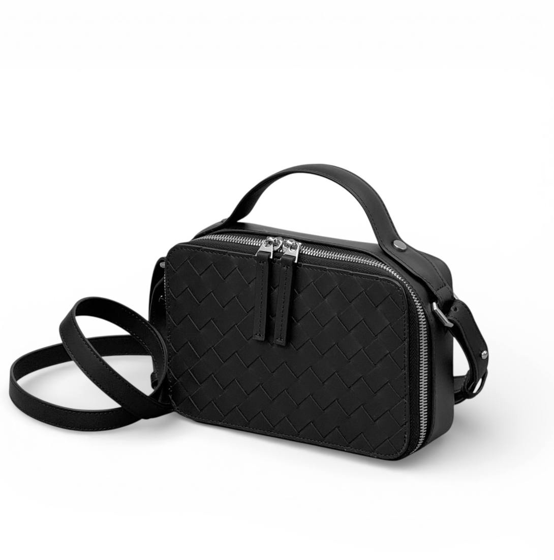 МУЖСКАЯ СУМКА МЕССЕНДЖЕР BOTTEGA VENETA детальное фото
