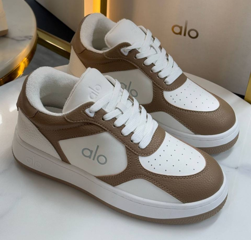 КРОССОВКИ OLO фото