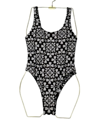 КУПАЛЬНИК CHANEL фото