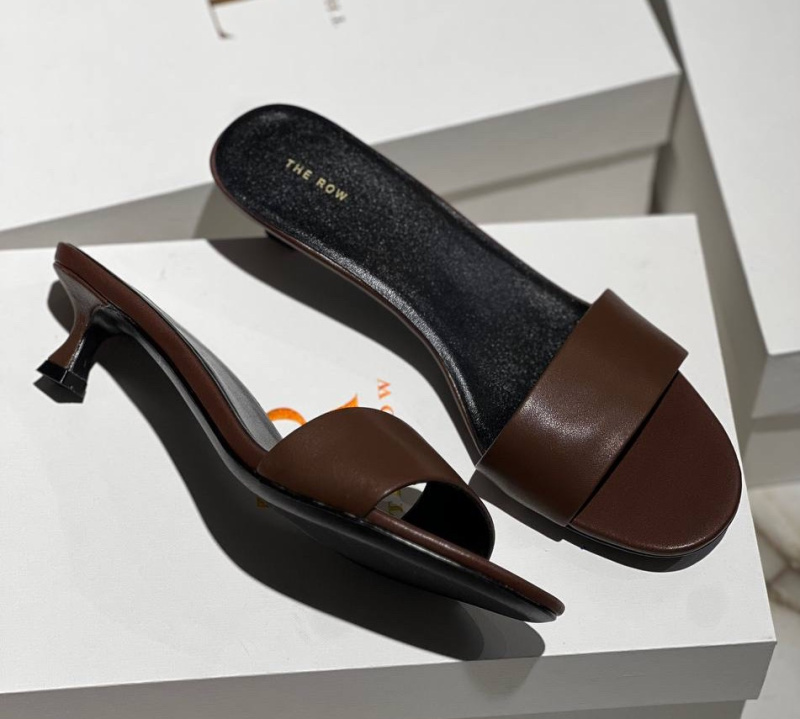 ШЛЕПКИ THE ROW фото