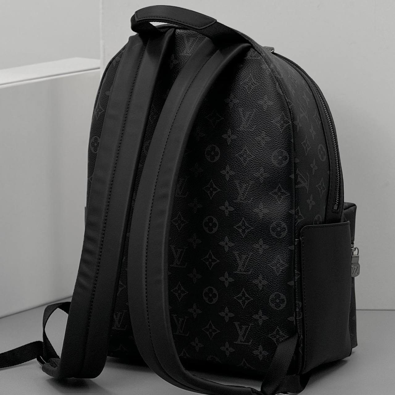 МУЖСКОЙ РЮКЗАК LOUIS VUITTON детальное фото