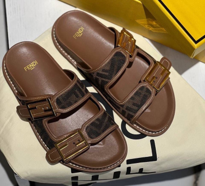 ШЛЕПКИ FENDI фото