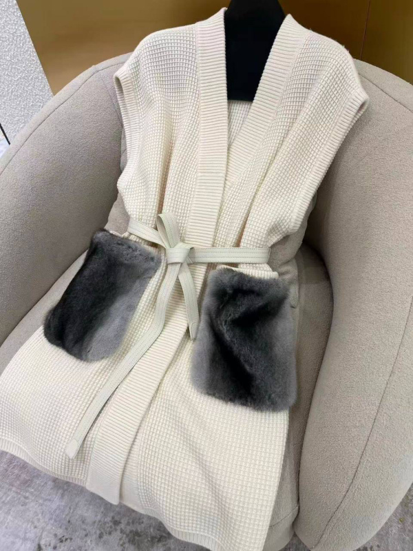 ЖИЛЕТ LORO PIANA фото